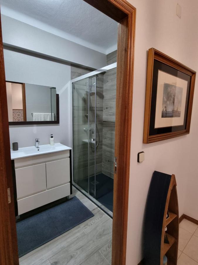 Blue Boat House - The Atlantic Breeze Apartment Назаре Екстериор снимка