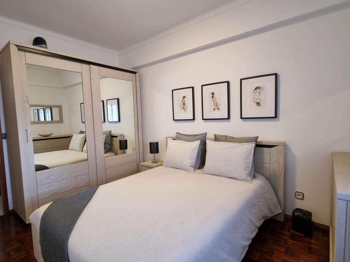 Blue Boat House - The Atlantic Breeze Apartment Назаре Екстериор снимка