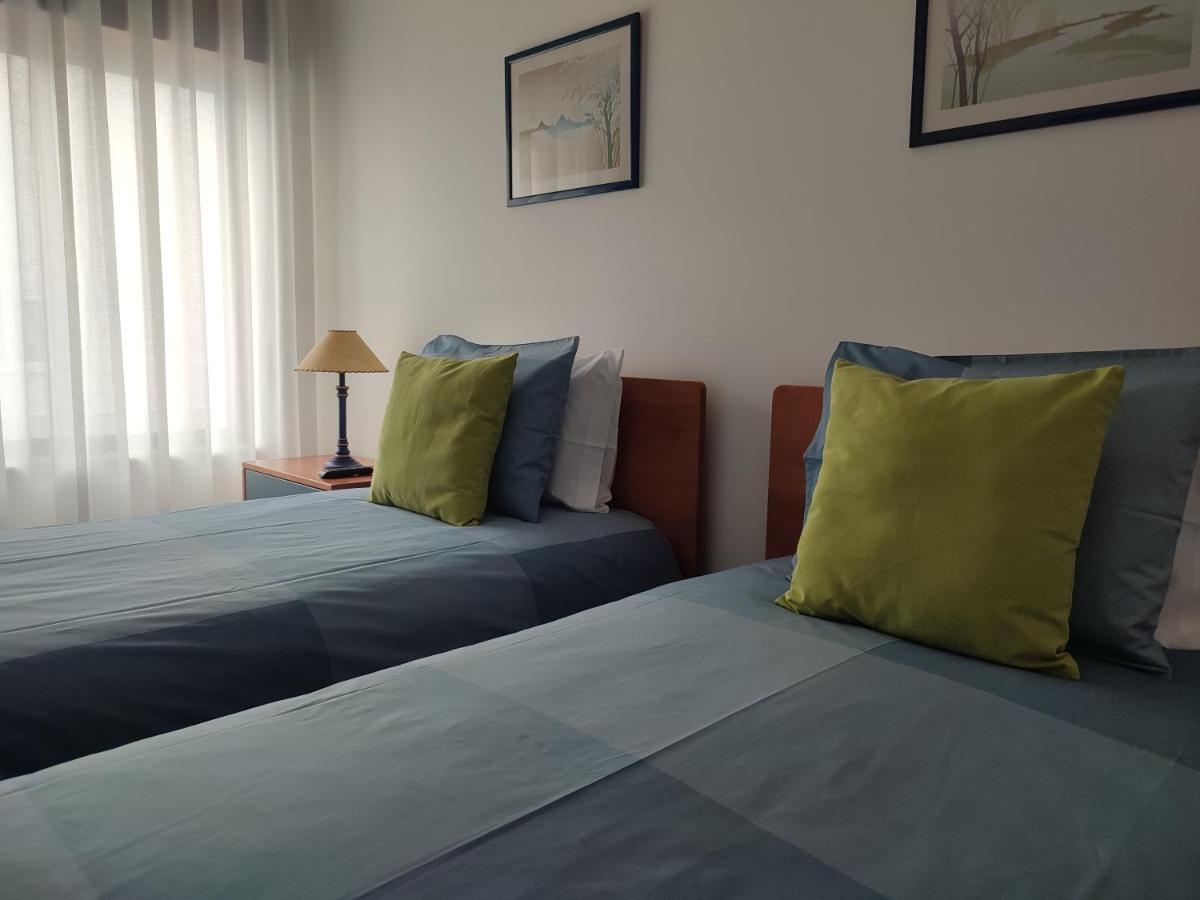 Blue Boat House - The Atlantic Breeze Apartment Назаре Екстериор снимка